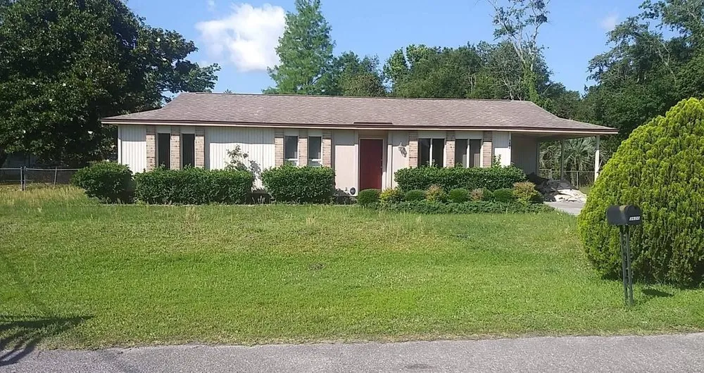 Trusted lawn care service near you in Atlantic Beach, FL by RSI Grounds Detailing