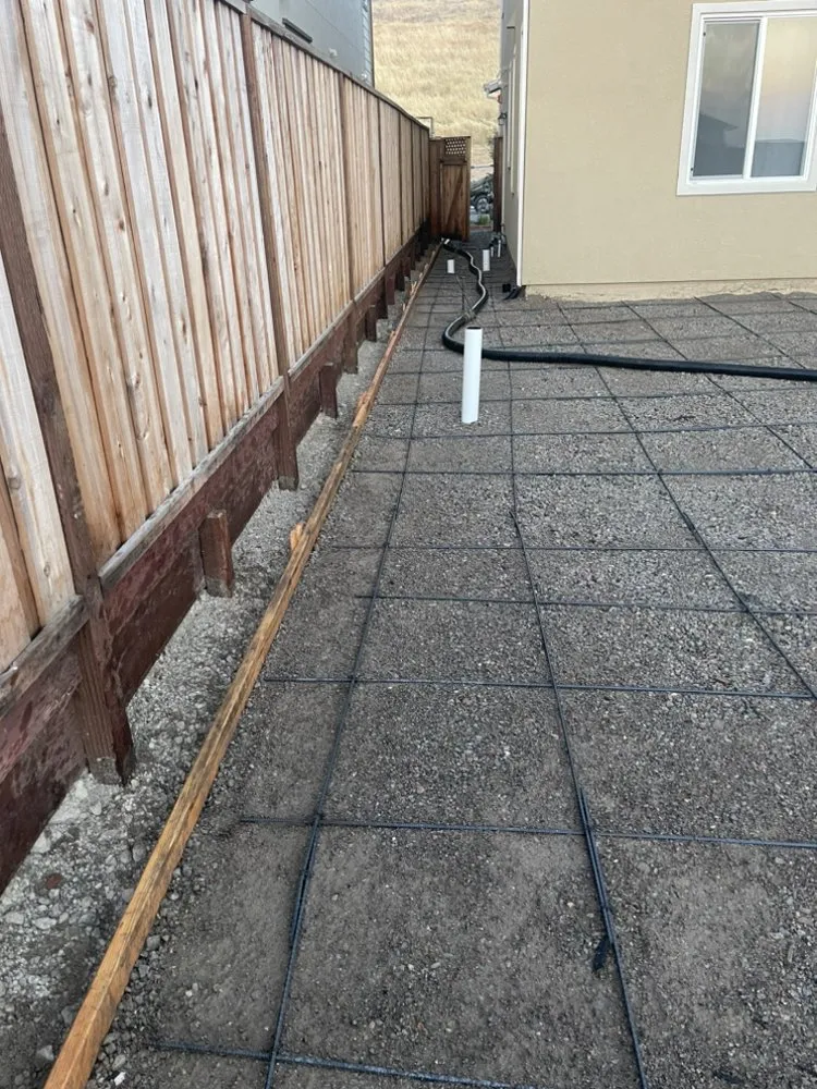 Expert lawn care service in Antioch, CA by RT Concrete And Landscaping