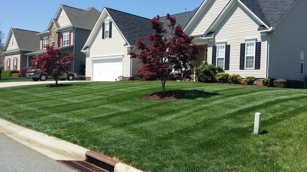 Top-rated lawn mowing service experts serving Denver, NC - R&T Lawn Services