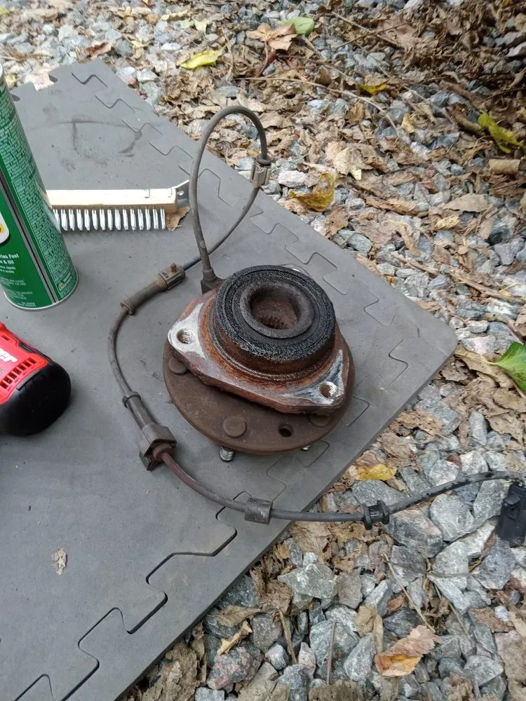 Affordable outdoor landscaping with custom design across Richmond, VA - Rta Repairs And Landscaping Services