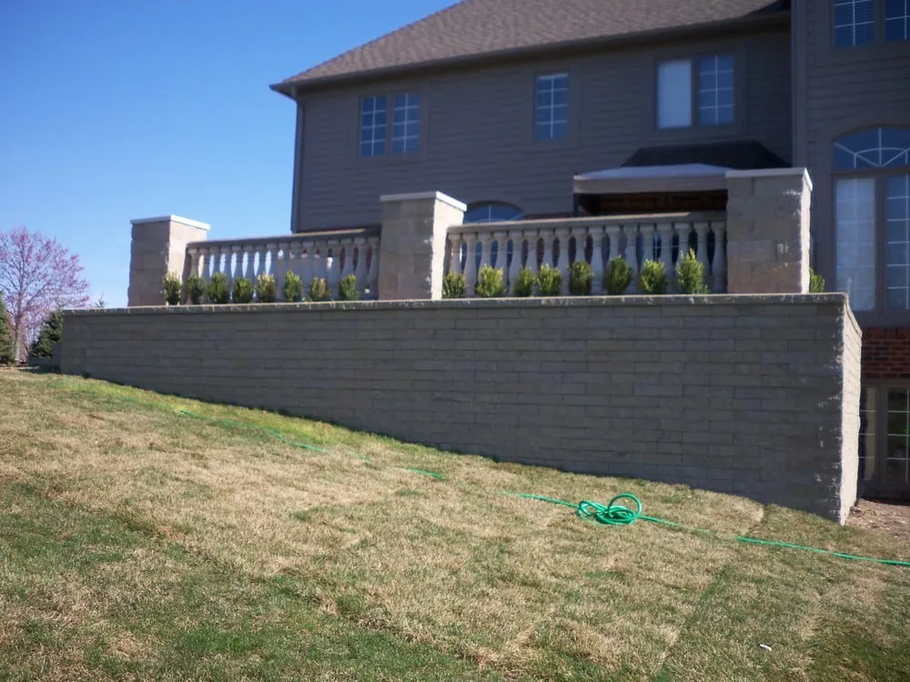 Local lawn care service for homes across Macomb, MI - Rtistic Hardscapes