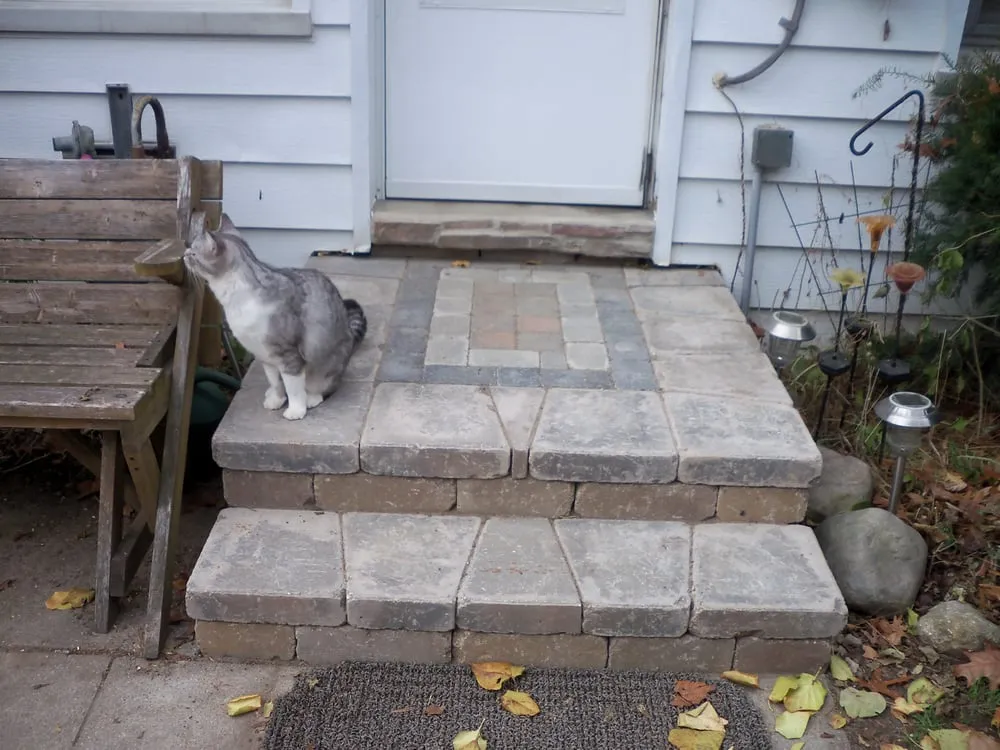 Affordable lawn mowing service in Macomb, MI - Rtistic Hardscapes