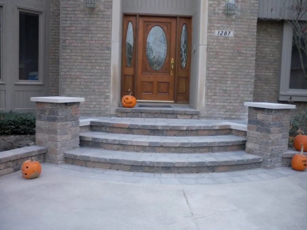 Local landscaping services near you in Macomb, MI by Rtistic Hardscapes
