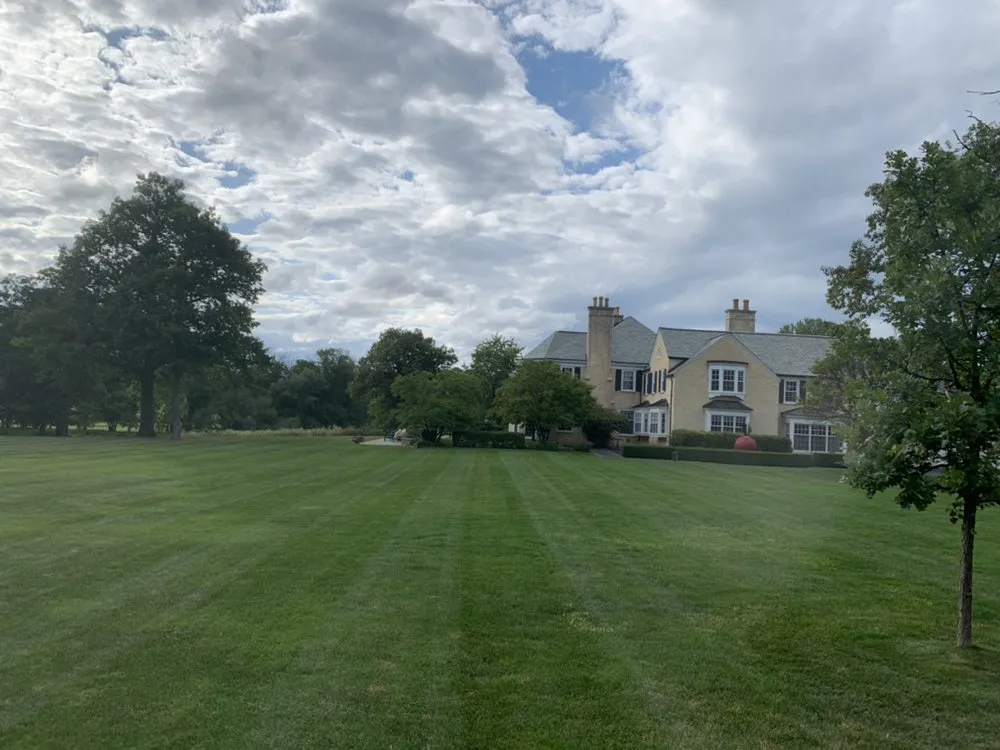 Local yard cleanup service for homes in Milwaukee, WI by RTO Landscaping