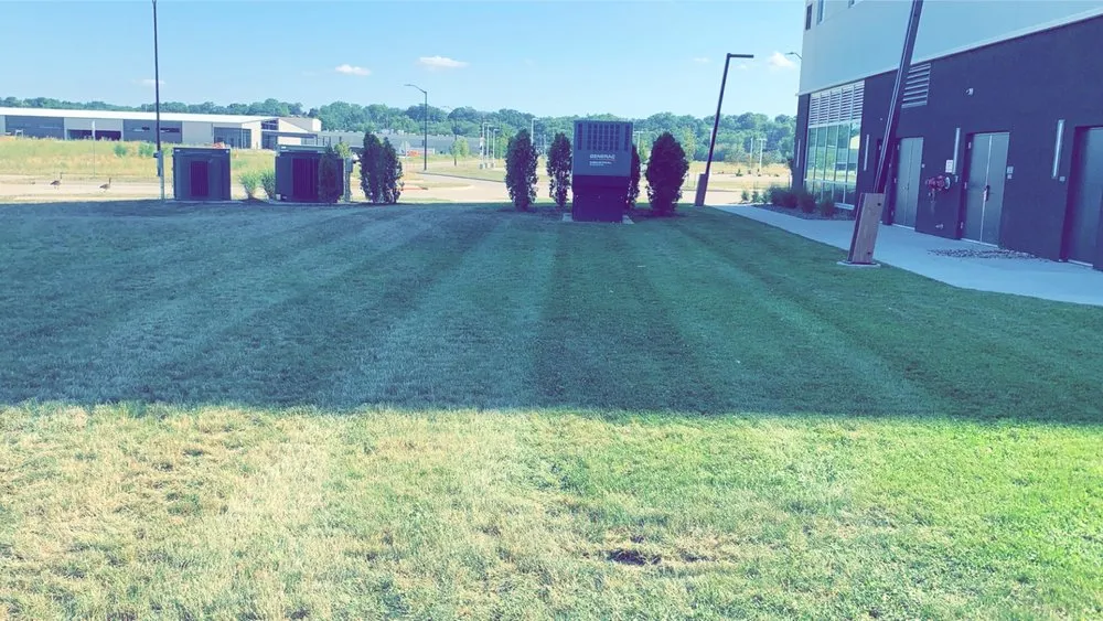 Top-rated lawn care service for residential properties in Davenport, IA by RTR Landscaping