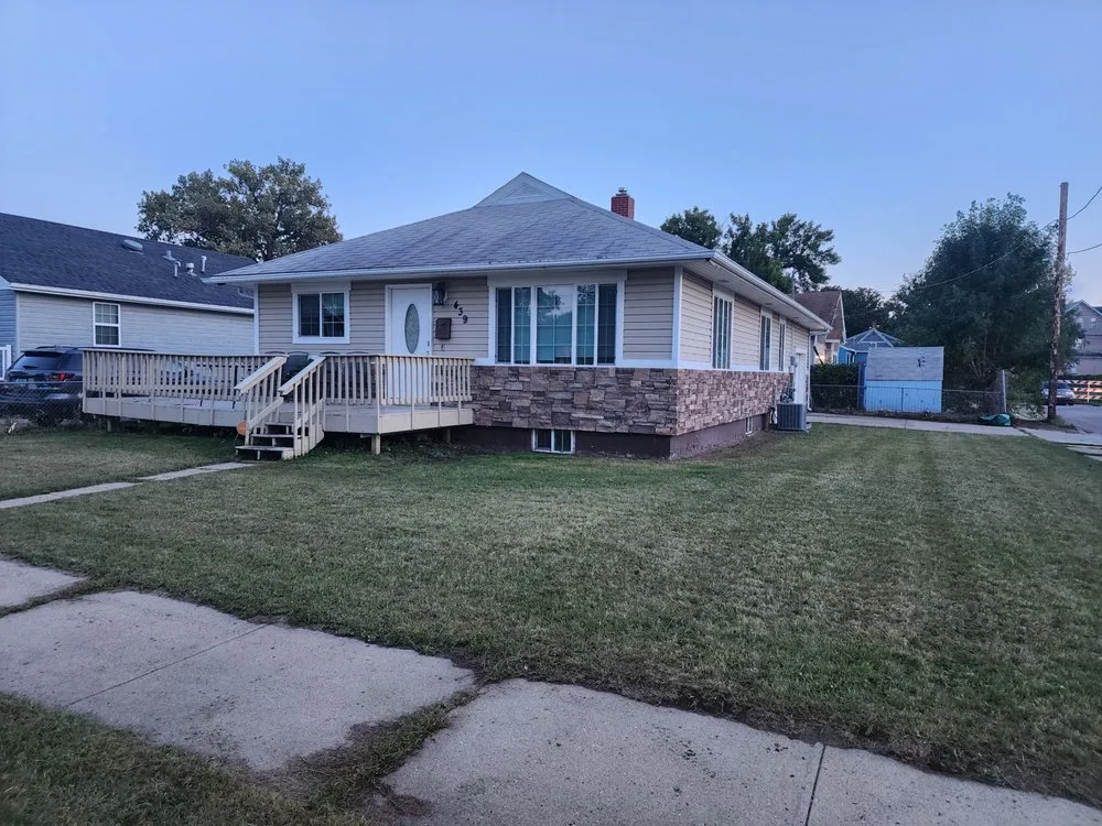 Professional yard cleanup service with custom design in Minot, ND by Ruachos Maintenance