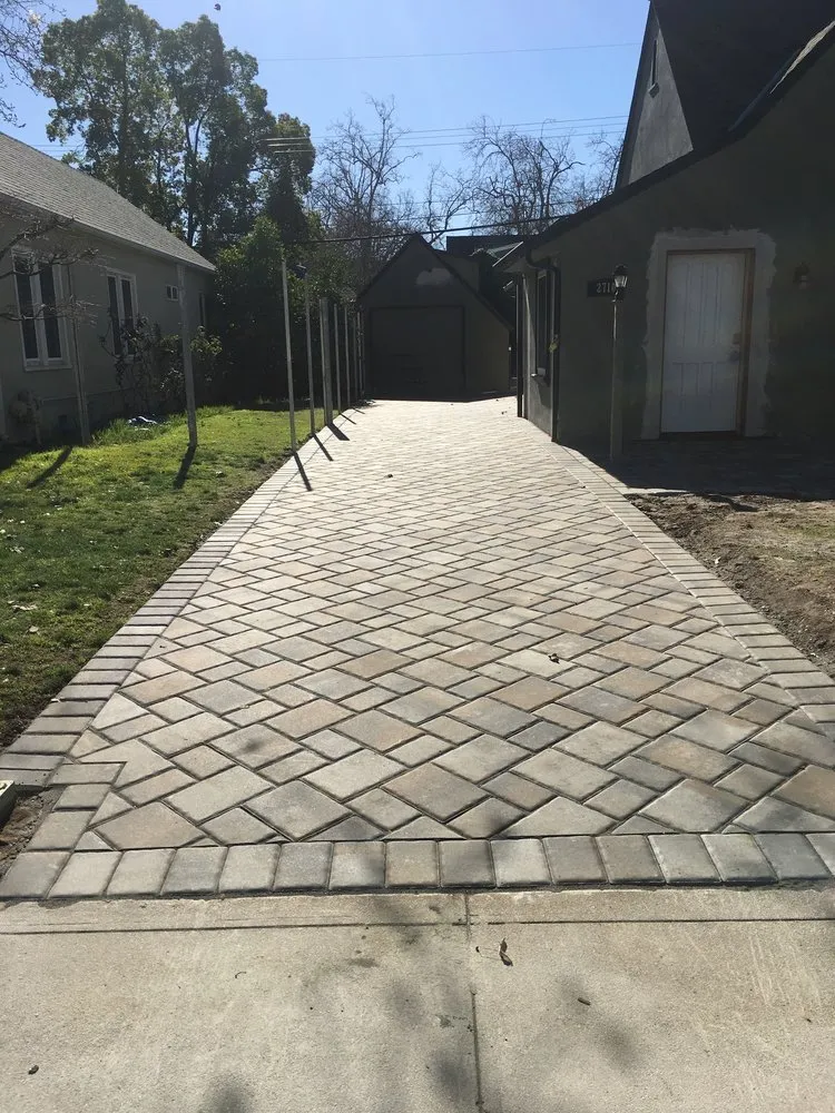 Custom outdoor landscaping for residential properties in Galt, CA by Rubacon