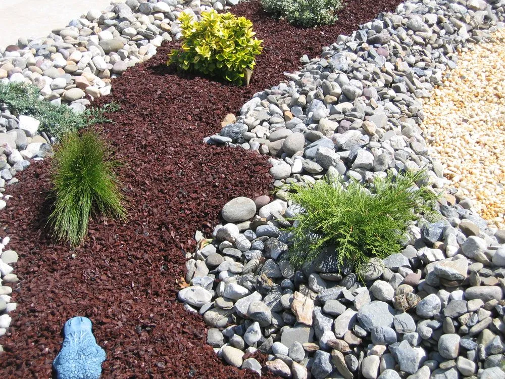 Custom lawn care service for outdoor upgrades across Lakewood, NJ - Rubberecycle