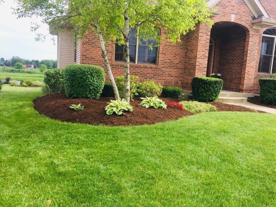 Local yard cleanup service in Sycamore, IL by Ruben Armas Landscaping