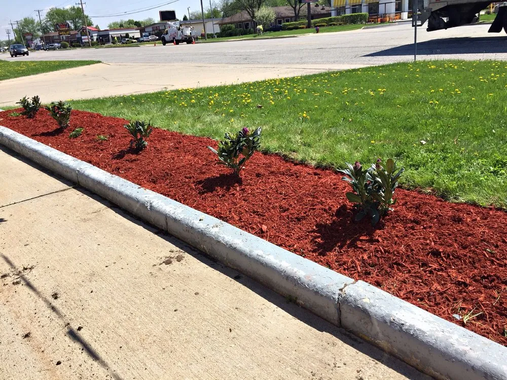 Expert yard maintenance in Sycamore, IL by Ruben Armas Landscaping