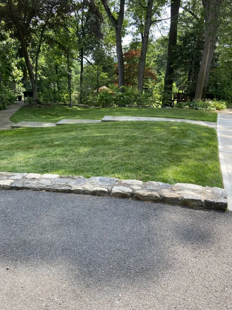 Custom lawn care service in Mamaroneck, NY - Ruben Lopez Landscaping