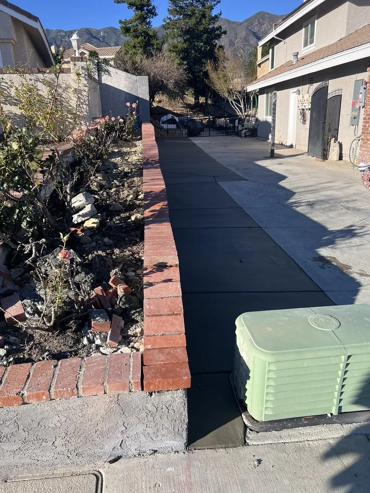 Local lawn care service in Moreno Valley, CA - Ruben's Concrete & Landscape