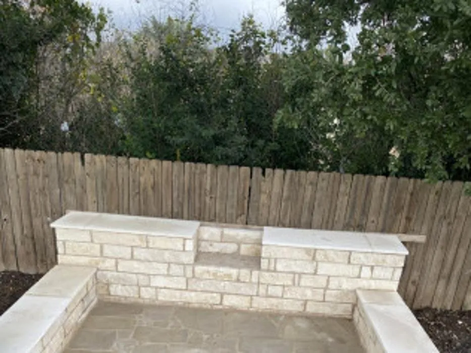 Expert landscaping services in Del Valle, TX by Ruben's Landscaping
