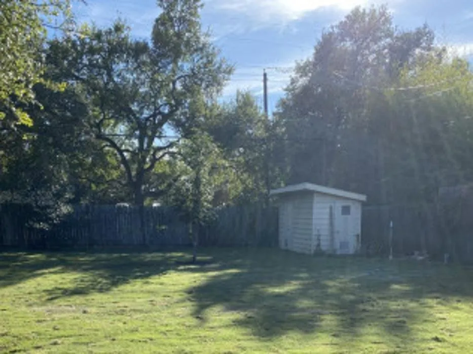 Local landscape design in Del Valle, TX by Ruben's Landscaping