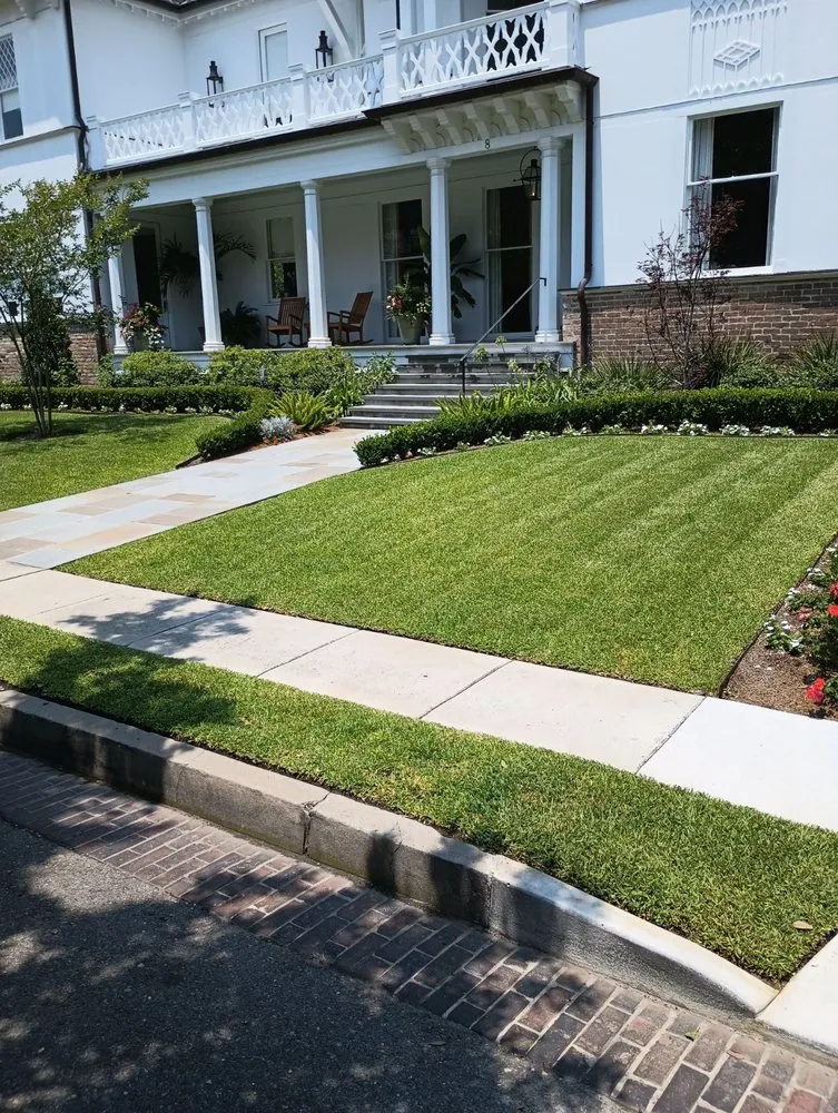 Top-rated residential landscaping experts serving New Orleans, LA - Ruben's Lawn Care