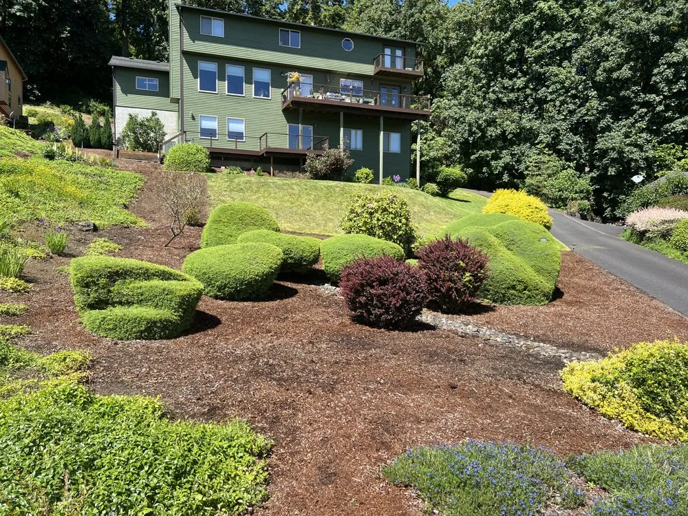 Reliable landscape design experts serving St. Helens, OR - Rubens Lawn Service