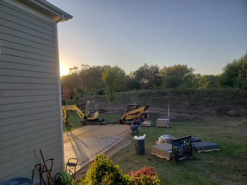 Local landscaping services in Woodstock, IL - Rubi Hardscapes