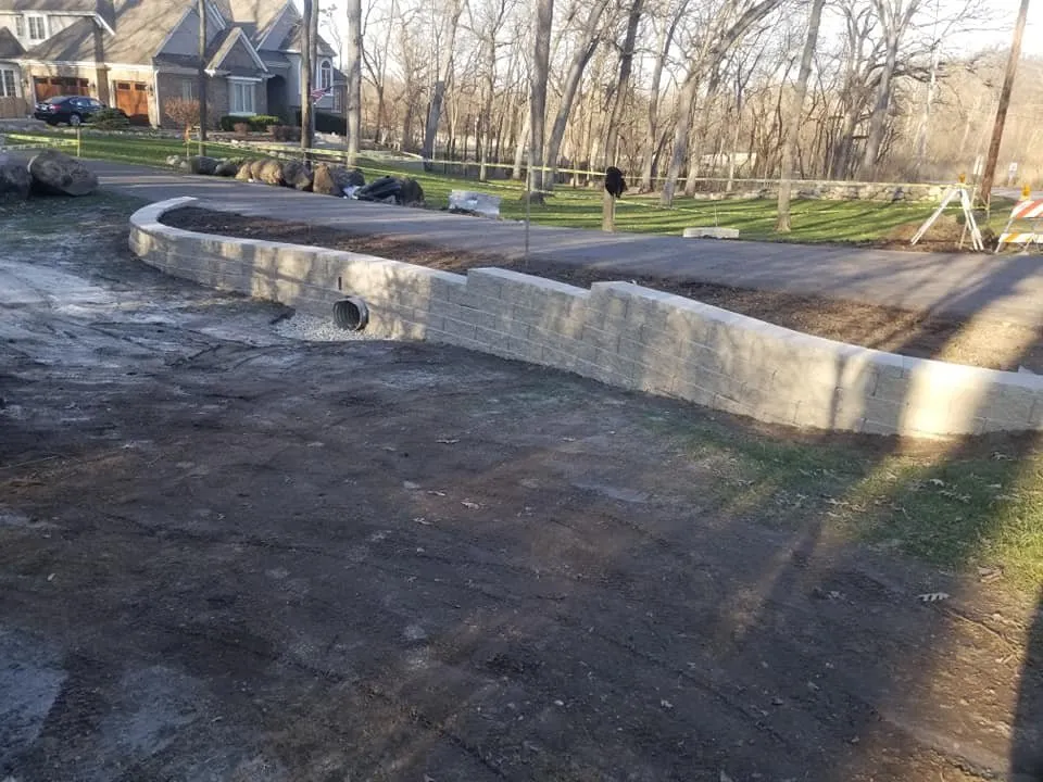 Expert yard cleanup service in Woodstock, IL by Rubi Hardscapes
