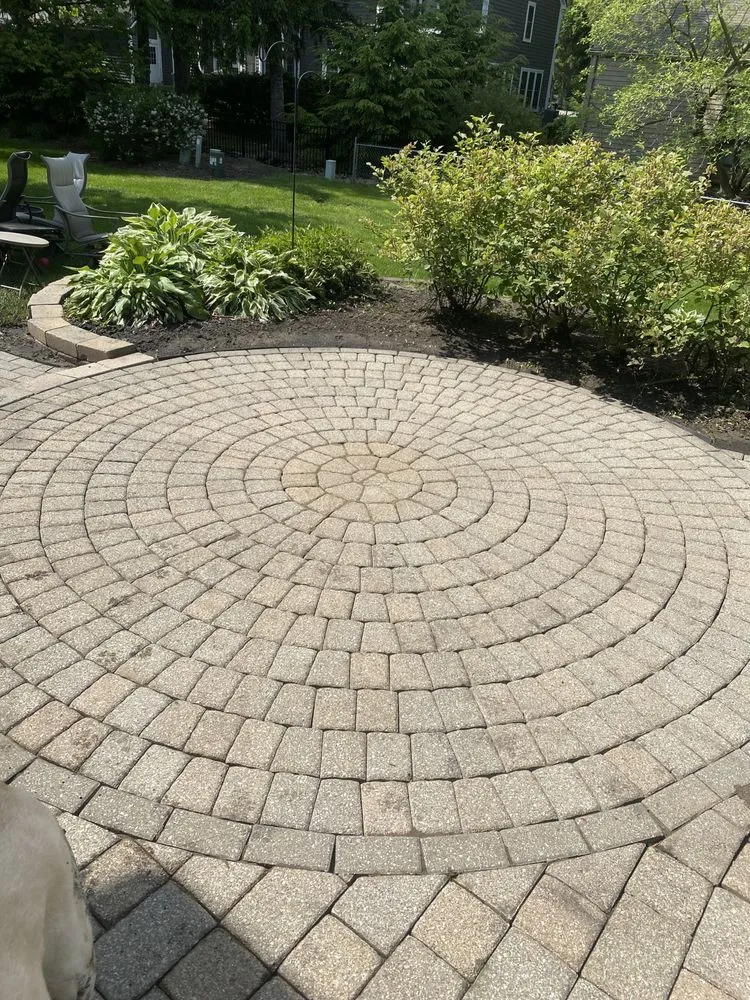 Local yard cleanup service in Columbus, OH by Rubino Pressure Washing