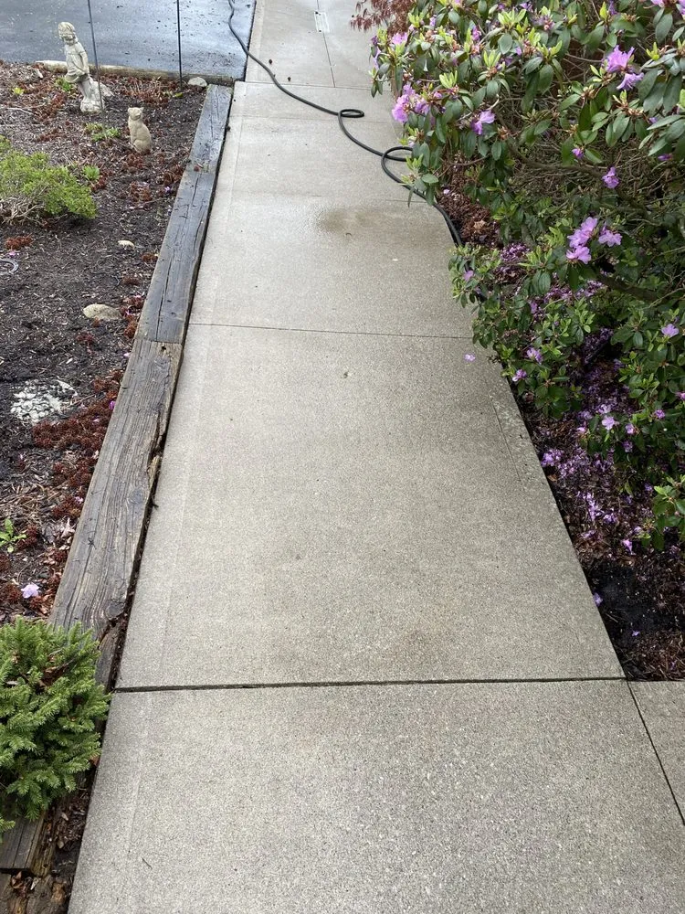 Top-rated garden landscaping in Columbus, OH - Rubino Pressure Washing
