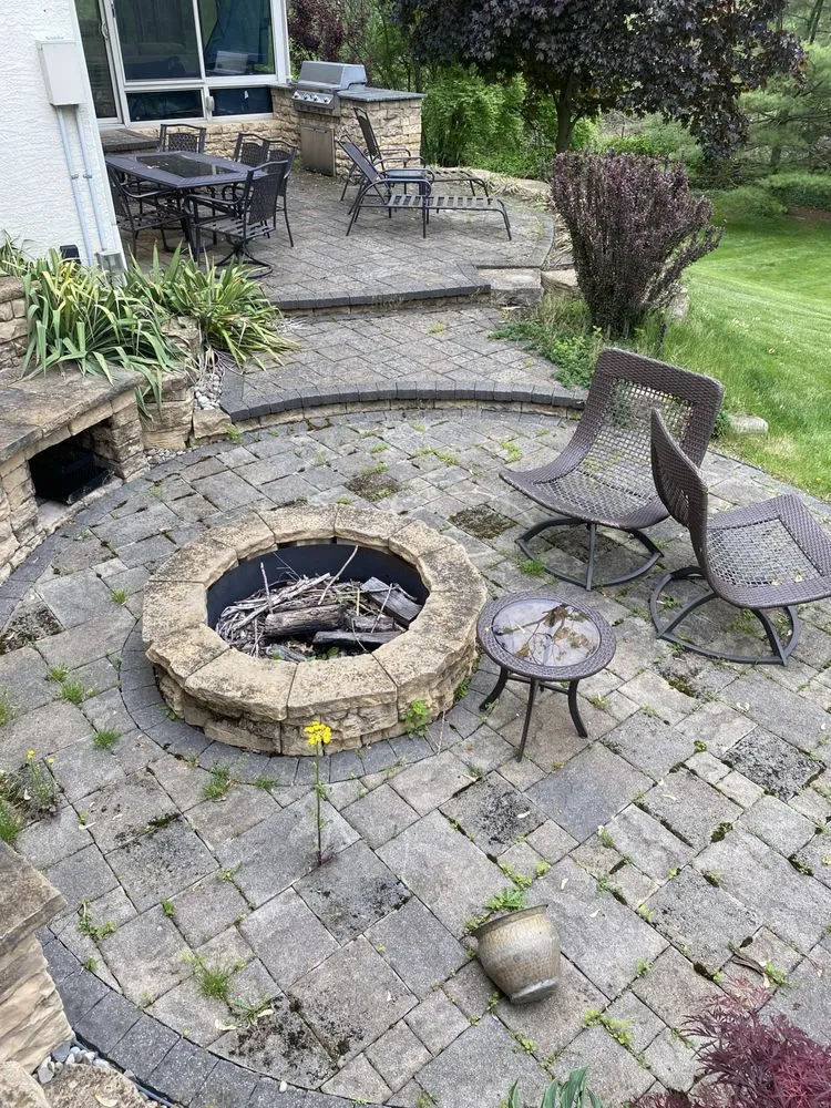 Professional yard cleanup service experts serving Columbus, OH - Rubino Pressure Washing