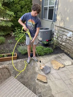 Rubino Pressure Washing Logo