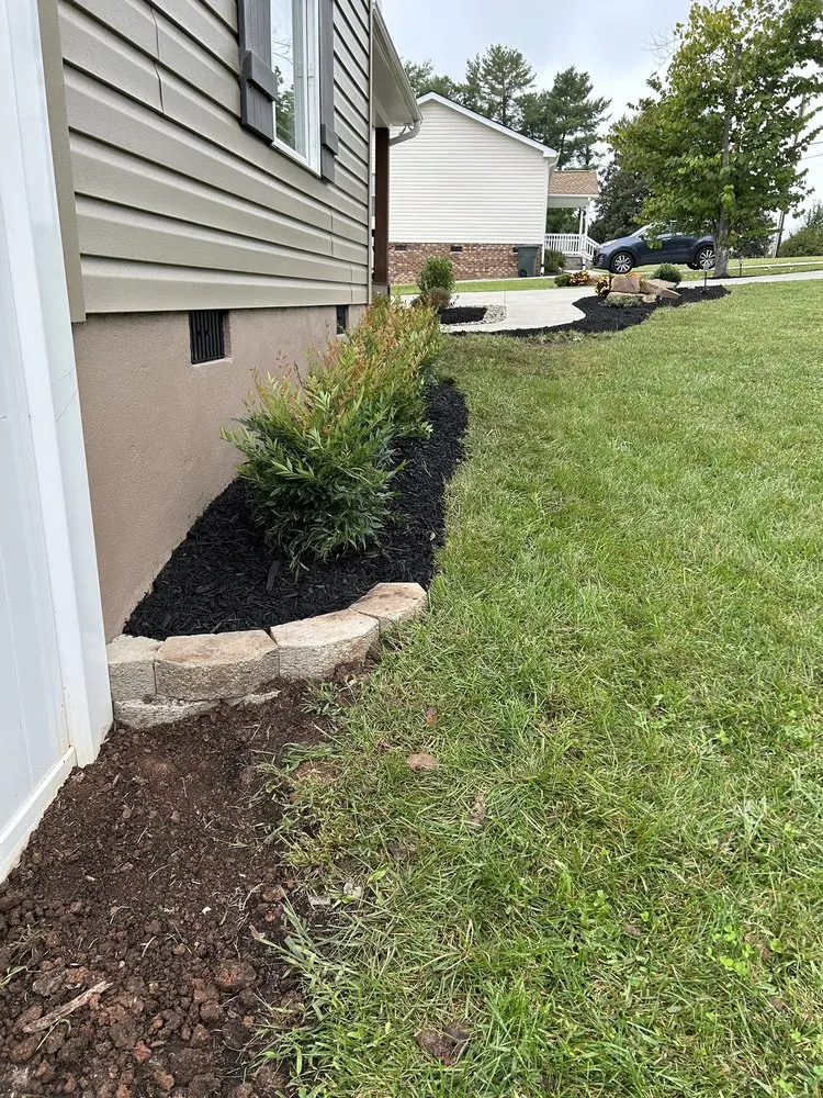 Reliable yard maintenance in Greensboro, NC by Rubio Landscape