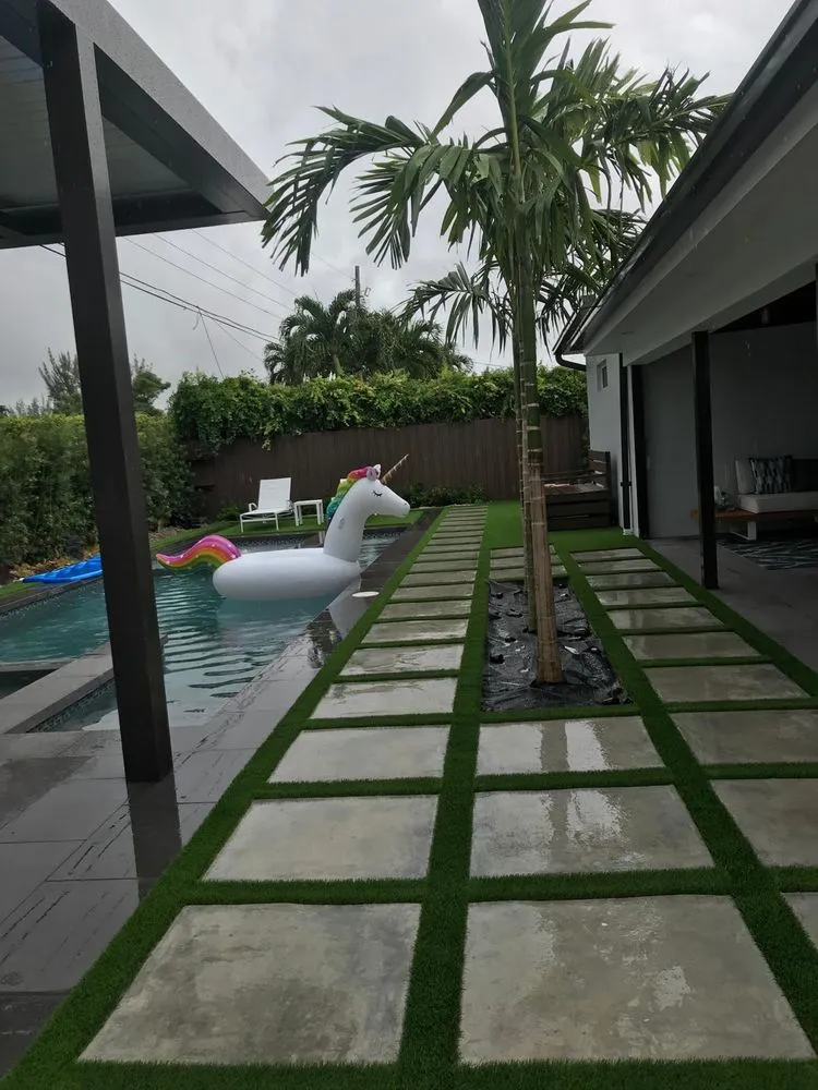 Top-rated landscaping services for beautiful yards in Miami, FL by Rubio's Garden Services