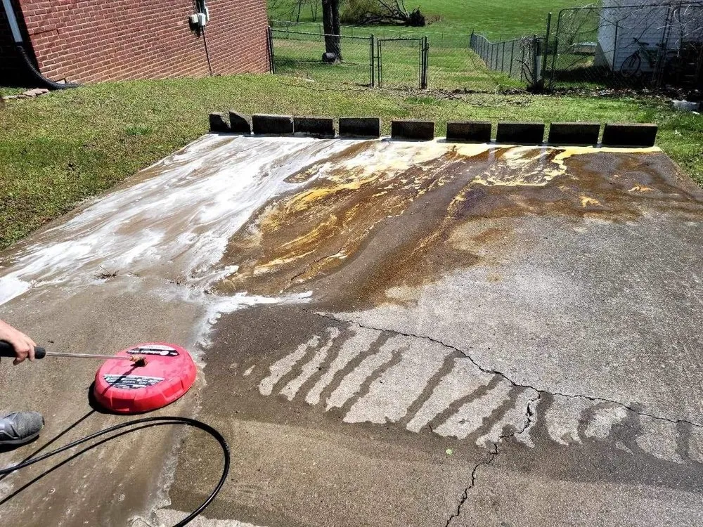 Professional yard cleanup service near you in Joelton, TN by Rubi’s Landscape