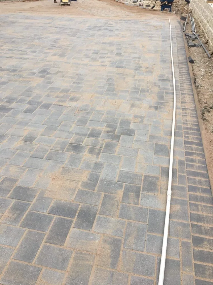 Custom outdoor landscaping in Austin, TX by Rubén Landscaping & Construction