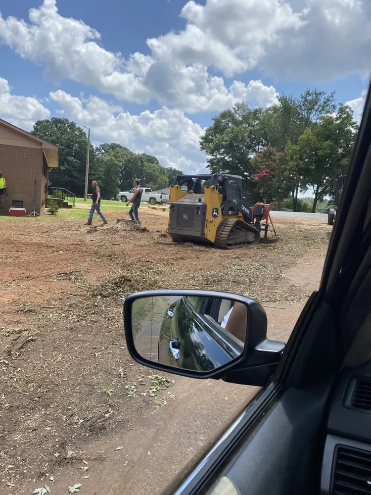 Reliable landscaping services in Anderson, SC by Rucker Tree & Lawn service