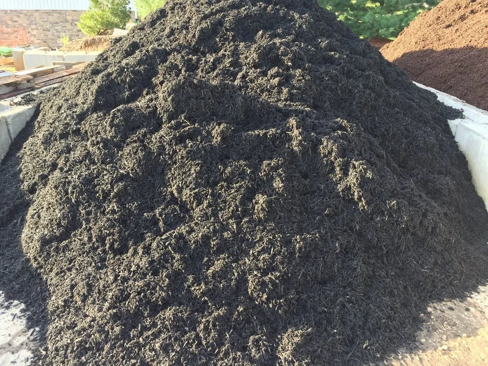 Top-rated yard cleanup service for residential properties in Seven Valleys, PA by Rudacille's Lawn and Landscaping