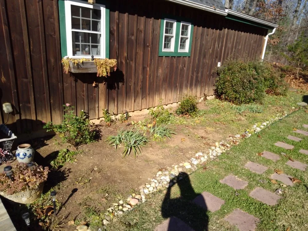 Expert lawn mowing service in Sperryville, VA - Rudi's Lawn and Landscape