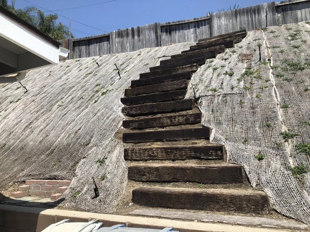 Professional lawn mowing service in Camarillo, CA - Rudy Landscape