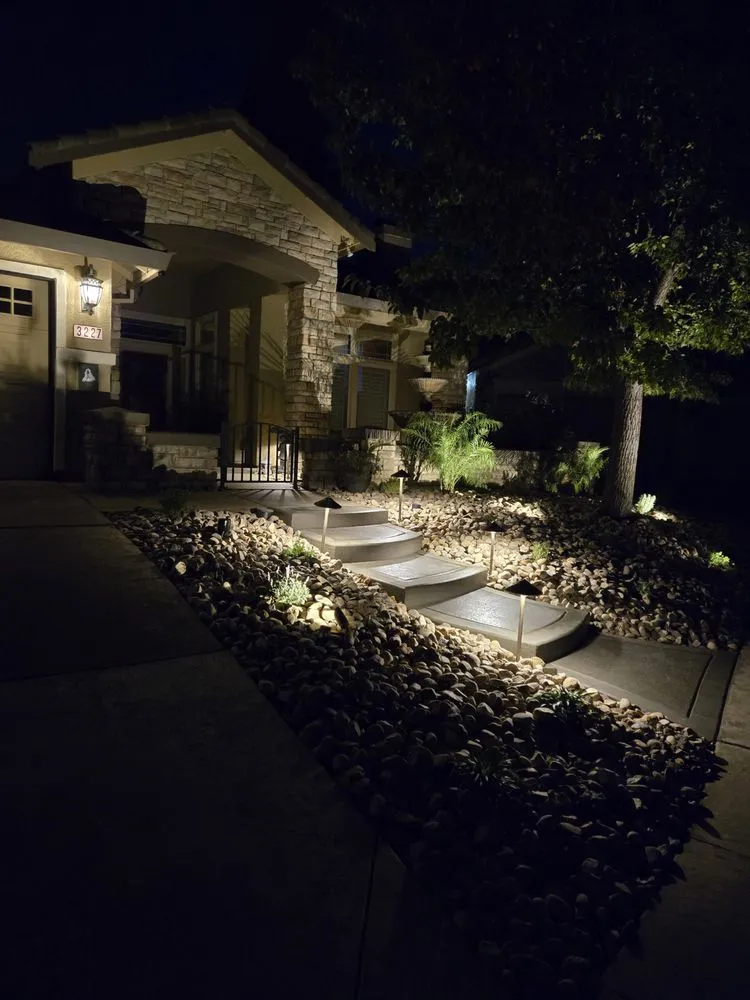 Custom residential landscaping for homes in Elk Grove, CA by Rudy's Landscape