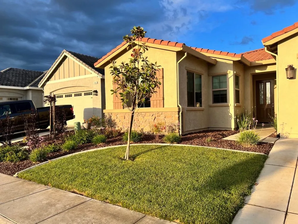 Custom residential landscaping in Elk Grove, CA by Rudy's Landscape
