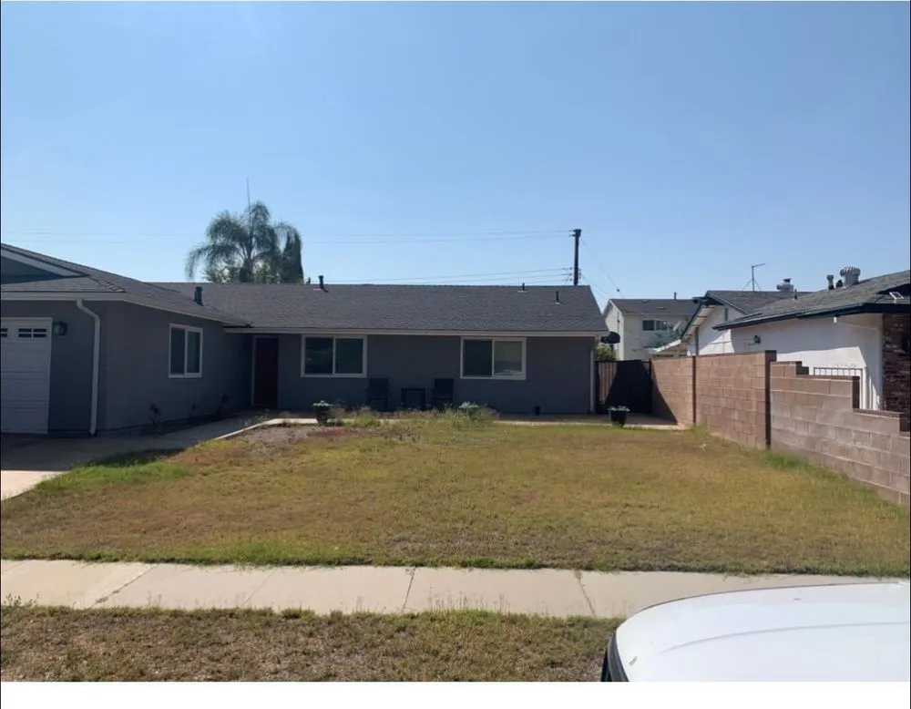 Expert yard cleanup service in Simi Valley, CA by Rudy’s Landscape