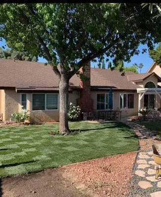 Rudy’s Landscape Logo