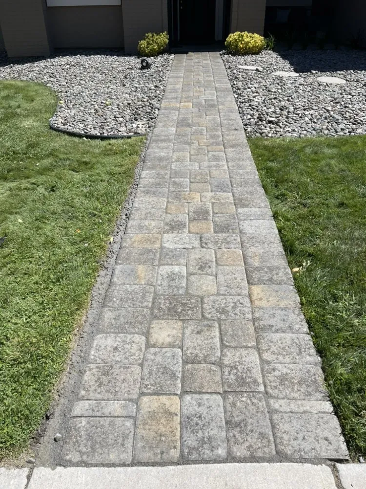 Professional lawn care service for homes across Sun Valley, NV - Rudy’s landscaping