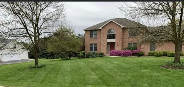 Rudy's Lawn Care Logo