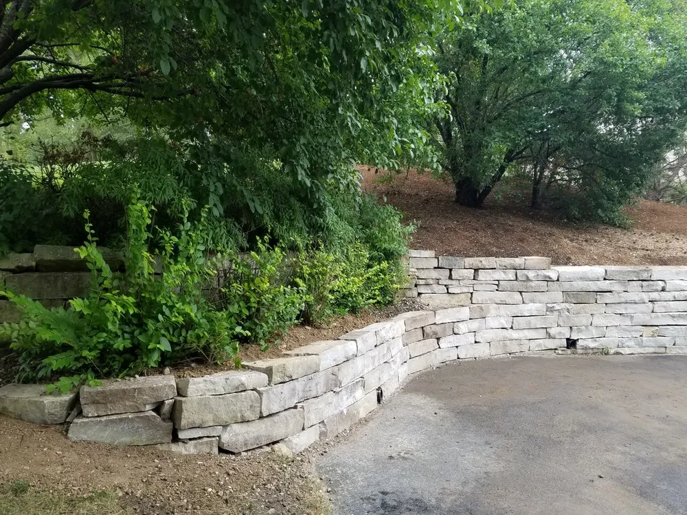 Custom lawn mowing service experts serving Island Lake, IL - Rudy's Lawn Service