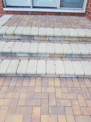 Rudy's Pavers & Landscaping Logo