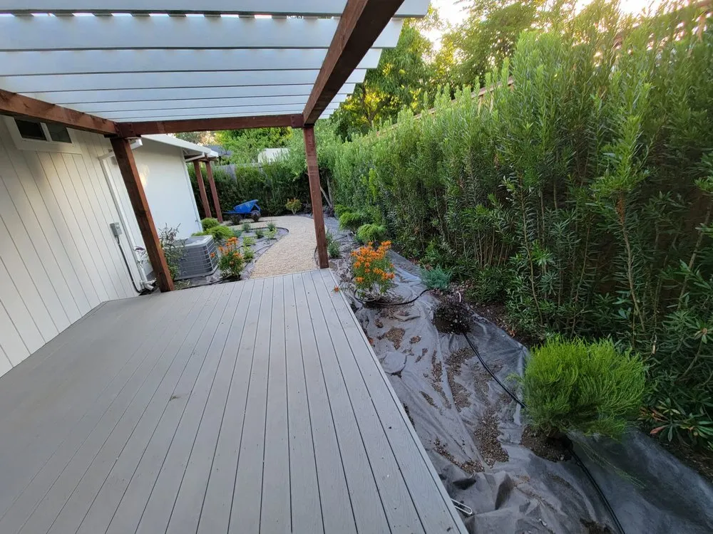 Affordable lawn care service experts serving Sonoma, CA - Ruedas Construction