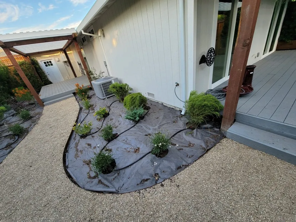 Affordable garden landscaping in Sonoma, CA by Ruedas Construction