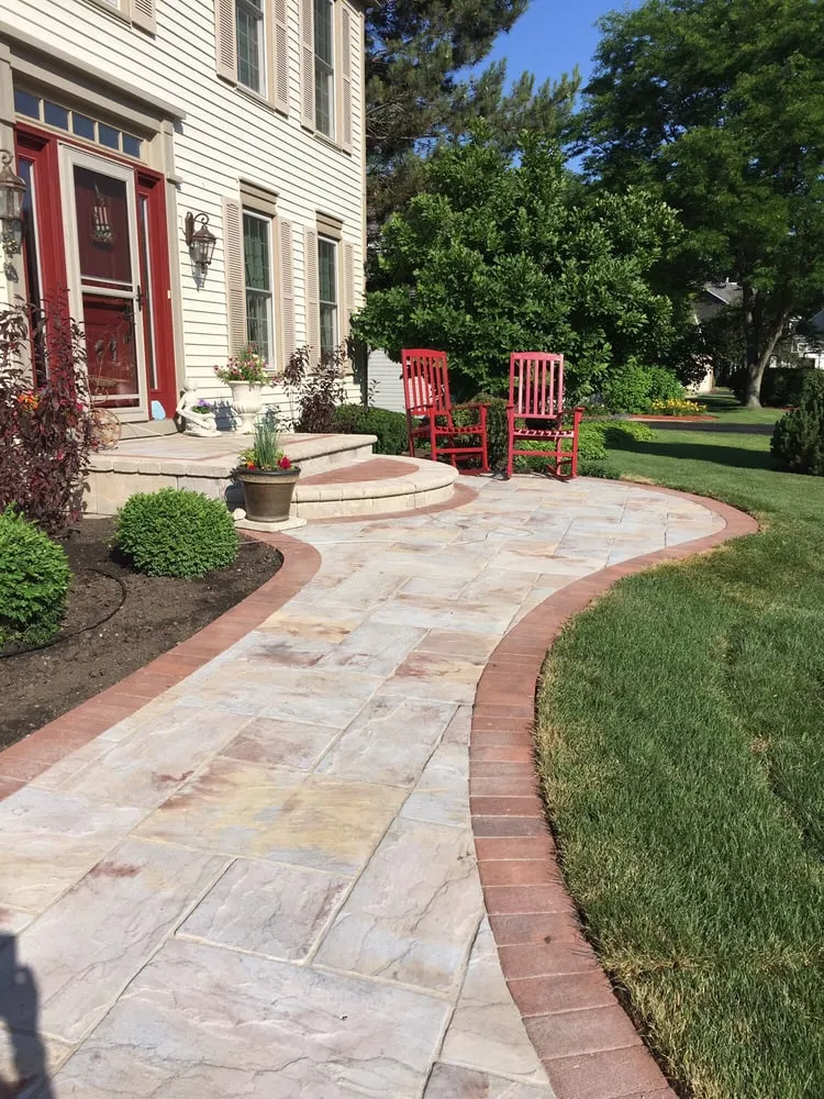 Expert lawn mowing service in Elgin, IL - Ruff Landscaping