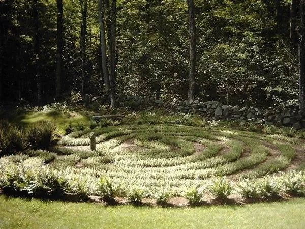 Trusted outdoor landscaping experts serving South Londonderry, VT - Rugg Valley Landscaping
