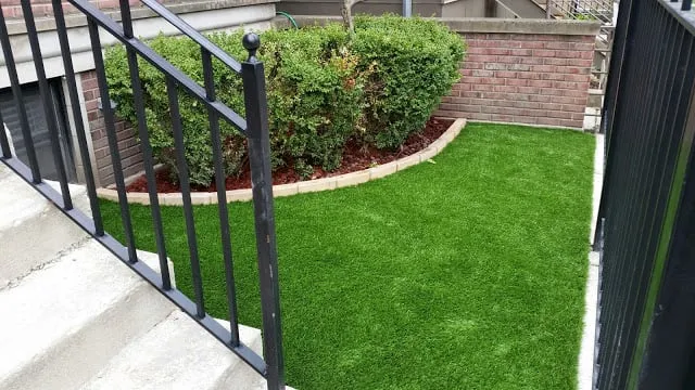Local outdoor landscaping in Chicago, IL - Rugzoom Synthetic Grass and Landscaping