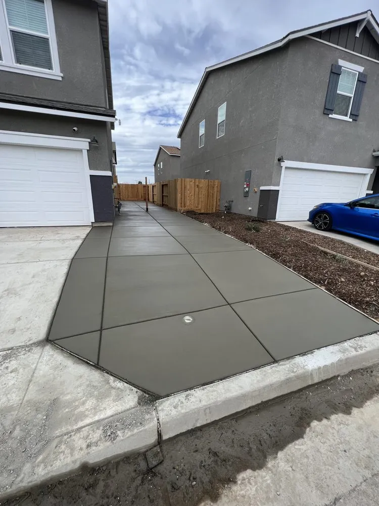 Professional landscape installation in Fresno, CA - Ruiz Concrete Scapes