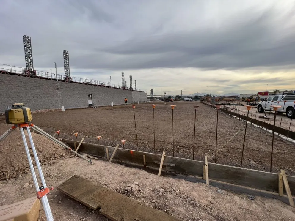 Affordable lawn mowing service for beautiful yards across Tolleson, AZ - Ruiz Grading