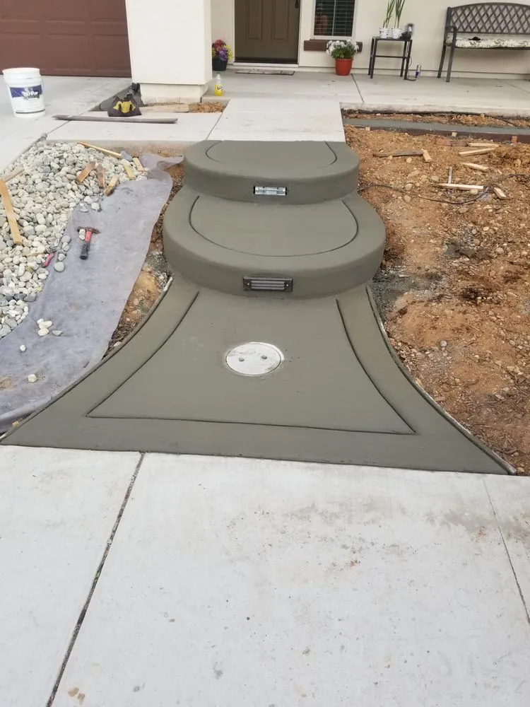 Top-rated yard cleanup service for outdoor upgrades in Sacramento, CA by Ruiz Handyman